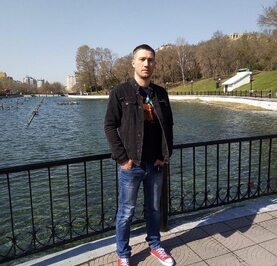 Виктор